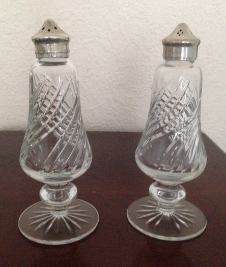 Crystal salt and pepper set