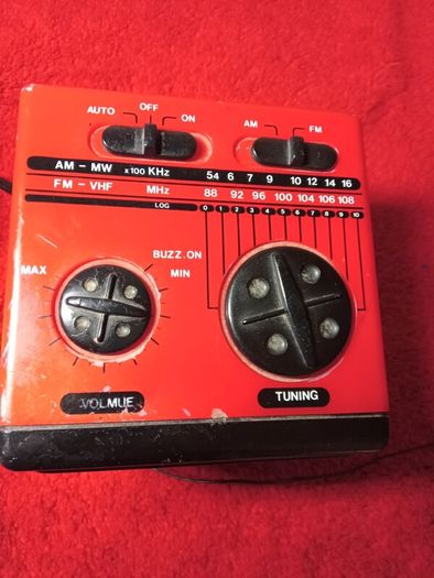 1980s Academy Am/fm  Cube Clock Radio