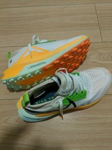 brand new Nike Zegama Trail 2 Mens Trail-Running Shoes