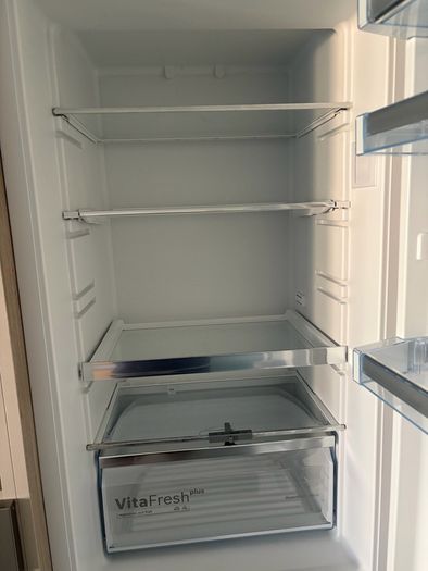 Bosh 6 Series Integrated Fridge/Freezer 60/40