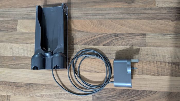 Dyson V10 charger and accessories