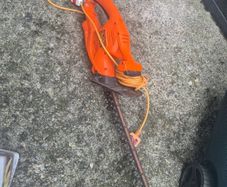 Black and decker hedge cutter