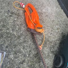 Black and decker hedge cutter