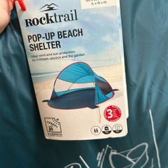 Pop up beach shelter