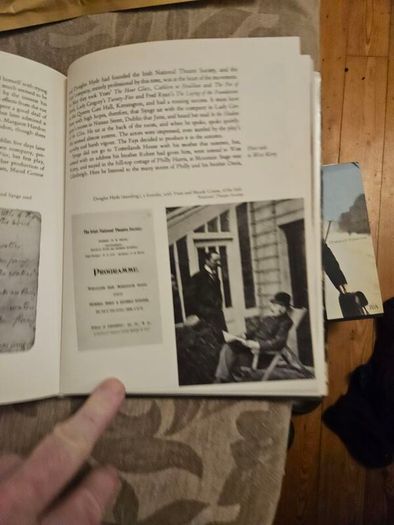 J.m. Syng And His World. With 130 Illustrations. By Robin Skelton. First Edition Large Volume Hardback With Dustjacket In Good Condition.  See Photos For Same.