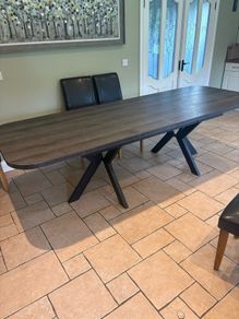 Extendable Dining table