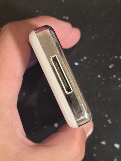 iPod 3rd Gen Classic 15gb (Free Post)