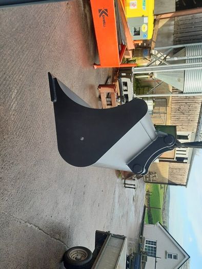LF Sheugh / Grading / Ditching Bucket.  6ton 5FT