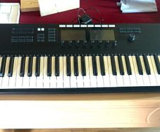 Komplete kontrole 49