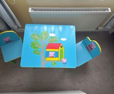 Kids table and chairs
