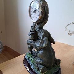 Elephant clock