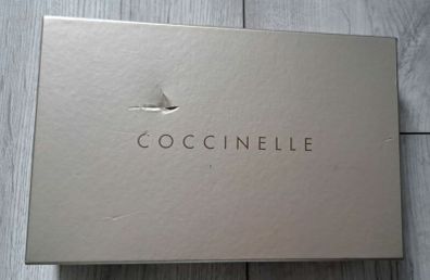 Coccinelle scarf