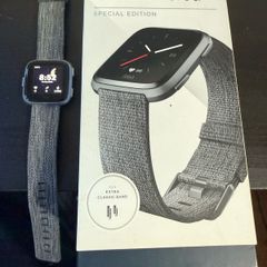 Fitbit Versa Special Edition