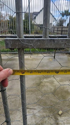 Dog Run with insulated kennell & Transport Cages
