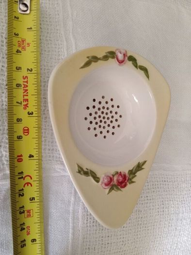 China tea strainer, Tea strainer, collectable china, Carlton ware