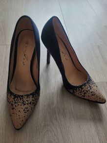 Ladies navy/gold heels size 3