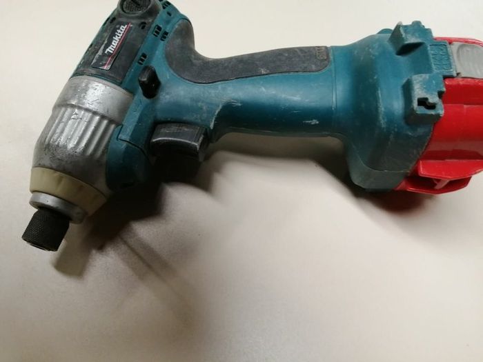 Lots of Old 12 + 14.4 Volt Makita tools in PWO