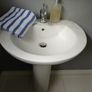 Bathroom sink Image 2