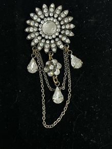 brooch