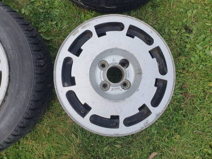 14" Pirelli 9 P Slots wheels