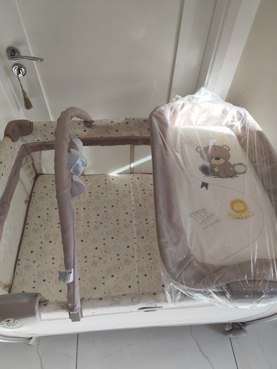 Graco travel cot