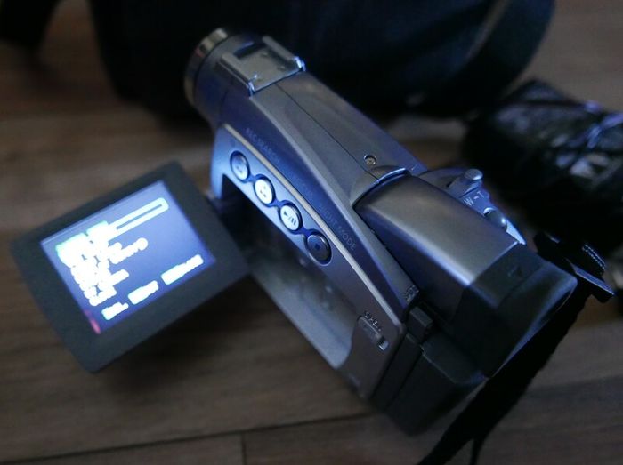 Canon ZR80 NTSC MiniDV Camcorder 18x Optical Zoom Video Transfer Tested works