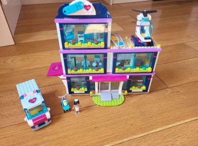Lego Friends Heartlake hospital