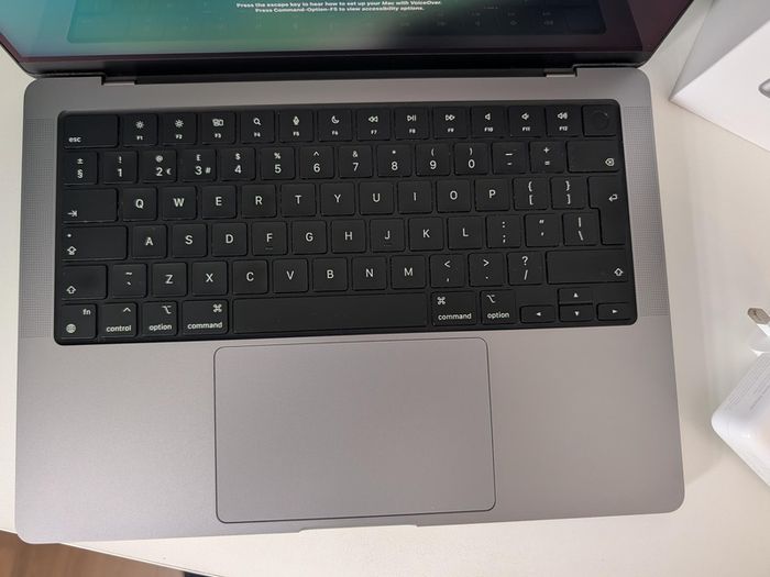 Macbook Pro 14-inch M2 Pro, 32gb Ram, 512gb Ssd