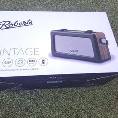 ROBERTS Vintage Portable DAB Radio