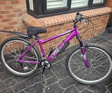 Apollo Jewel Womens Kids Mountain Bike - Purple, perfect condition rarely used, frame size M (17")