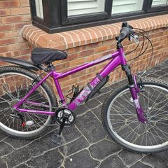 Apollo Jewel Womens Mountain Bike - Purple, perfect condition rarely used, frame size M (17")