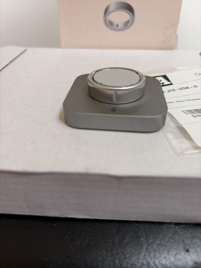 Oura 4 brushed titanium size 15( NEW)