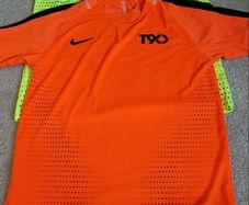 2 Boys Nike T90 tops