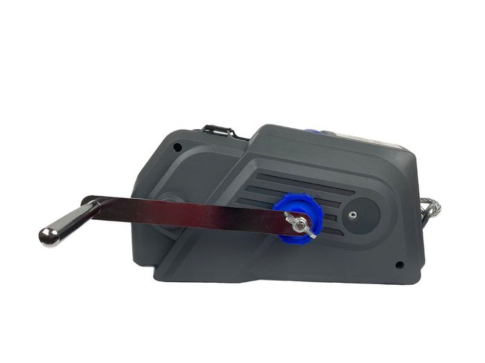 Berger + Schroter 12V Premium Cable Winch with radio remote control