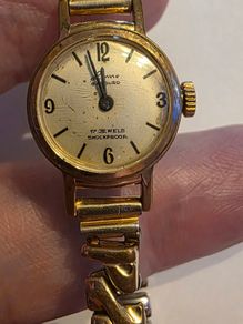 gold plated ladies wristwatch