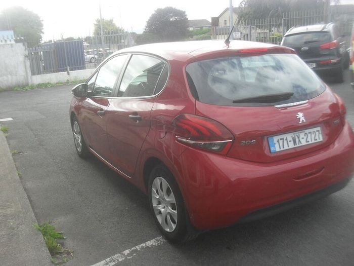 1 Year Warranty Peugeot 208 2017