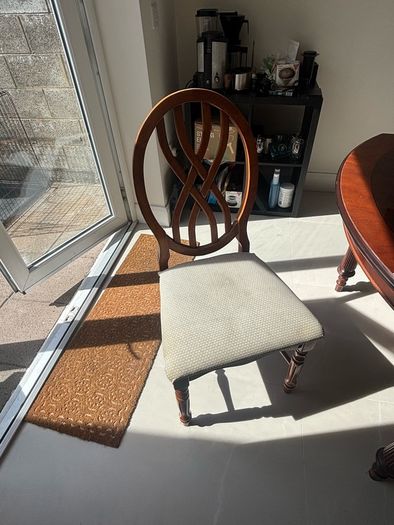 Kitchen Table with 6 Chairs