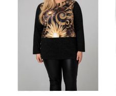 Unique Knit Tunic Top size 18/20