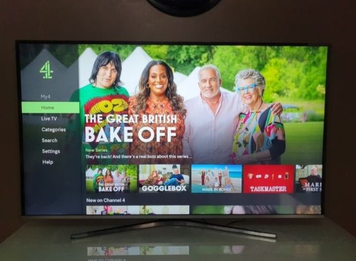 55" Samsung 4k Ultra HD HDR Freeview Freesat HD Smart LED TV