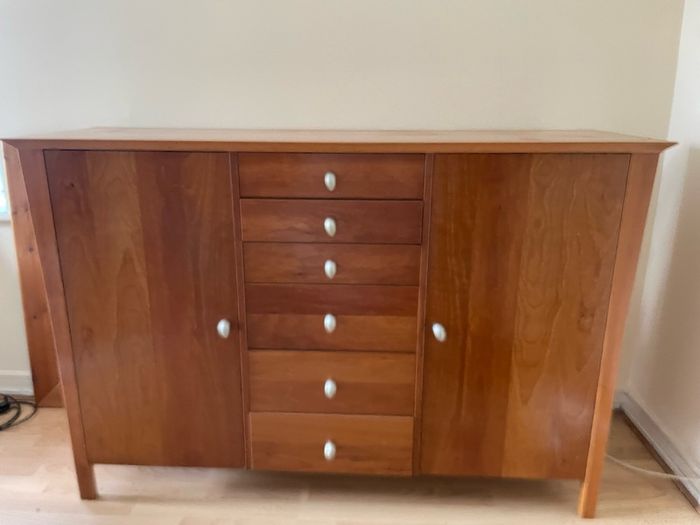Side board