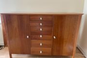 Side board