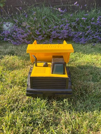 Tonka Dump Truck
