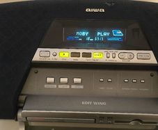 Aiwa CSD-MD5 Very Rare iconic fully functional Minidisc Recorder/CD/FM Boombox with original Remote control.