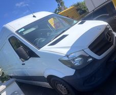 mercedes sprinter breaking