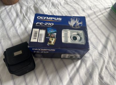 Olympus FE-210