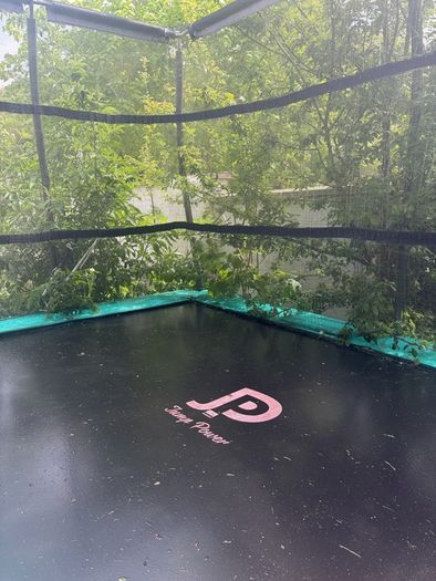 Trampoline