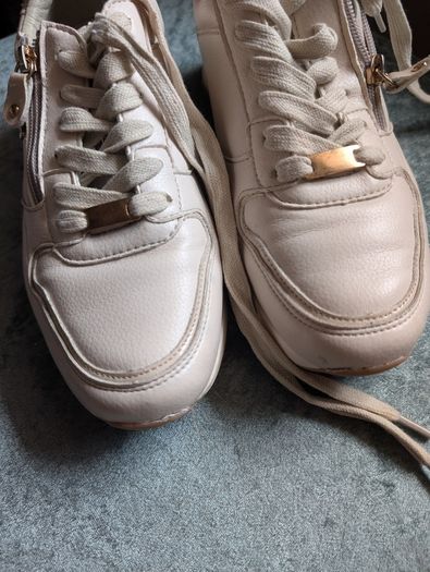 Ladies Trainers by Tommy Bowe