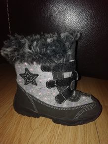Girls boots
