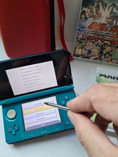Aqua Blue Nintendo 3DS with games
