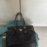 black tote bag Image 5